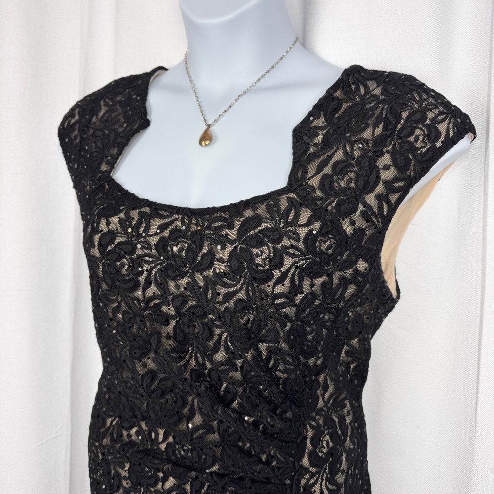 327. TAHARI Arthur S. Levine Black Lace Sequin Cocktail Dress Size 16 - Picture 4 of 10